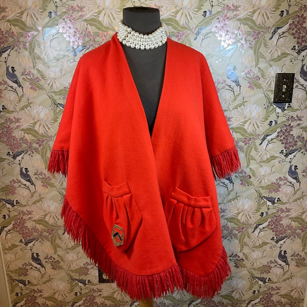 Vintage orange fringe shawl - Picture 2 of 8